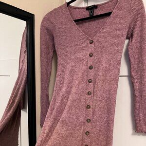 Cute lightweight button down dress.